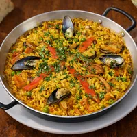 Paella de Mariscos Grande